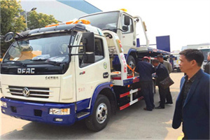 宣威汽车道路救援拖车价格